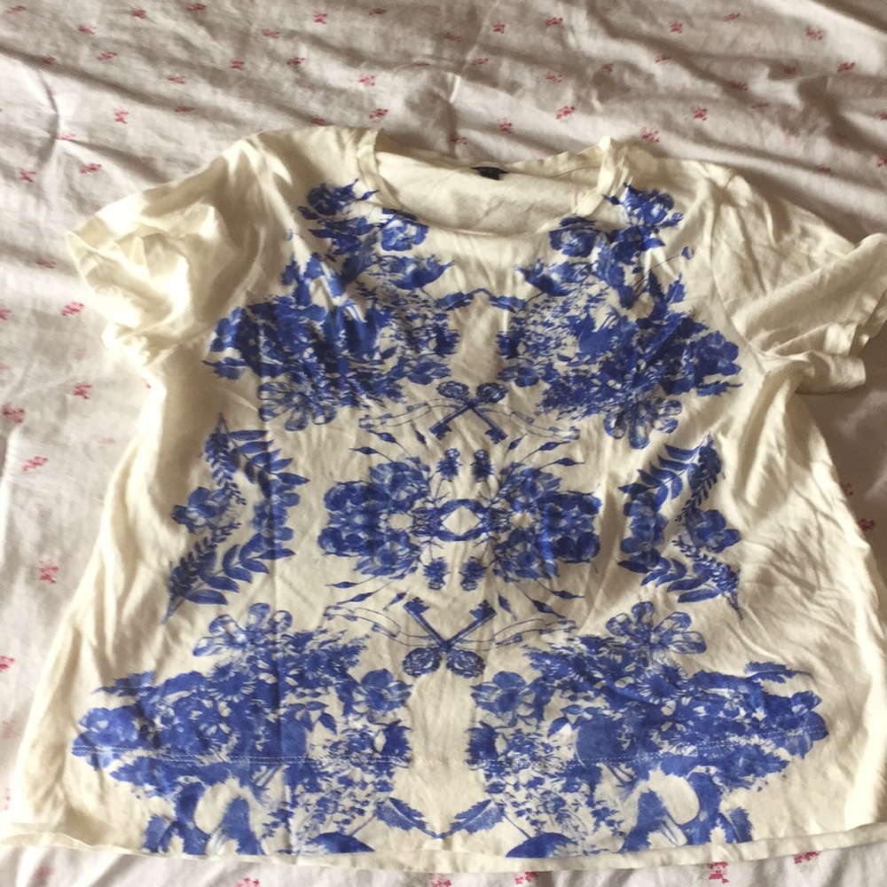 Beautiful, soft j crew t shirt. Cobalt blue.